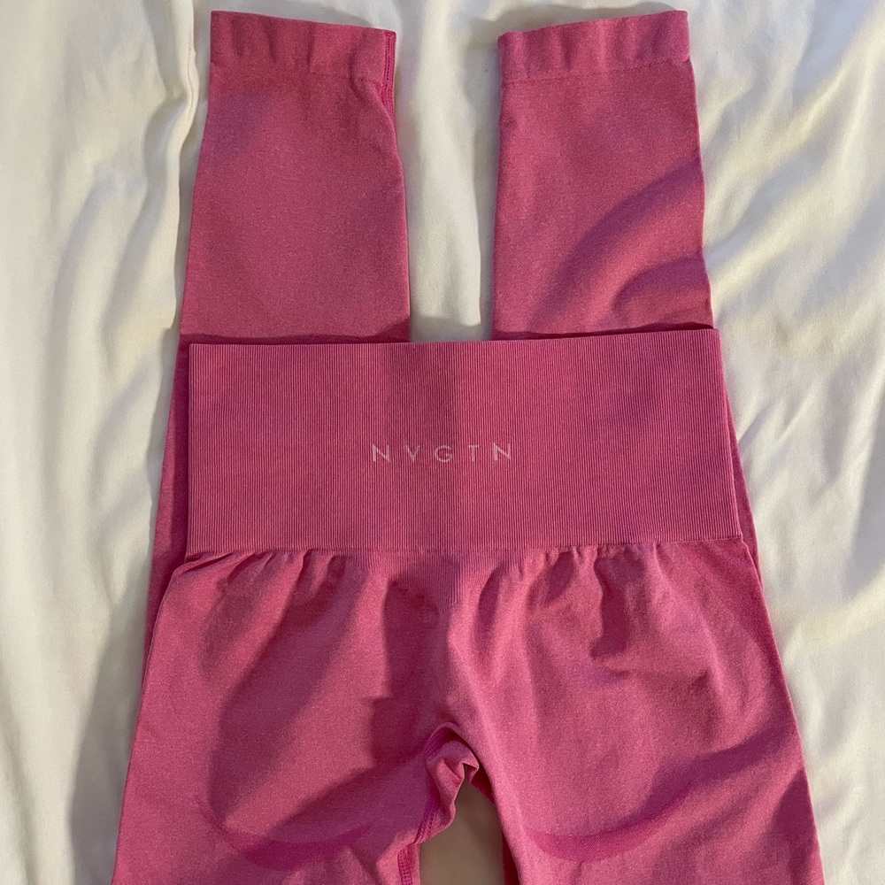NVGTN bubble gum pink contour seamless leggings